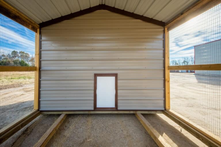 dog kennel with door in thayer mo